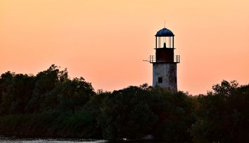 Locul din Romania unde Marea Neagra si Dunarea se intalnesc. Peisajele de poveste i-au cucerit pe turisti