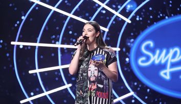 Alexandra Anca a fost copleșită de emoții, dar jurații au văzut potențial în ea: “Ai o voce foarte frumoasă!”