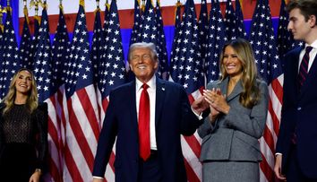 Asigurarea pe care Melania Trump le-a dat-o americanilor, la câteva ore după ce Donald Trump a anunțat că revine la Casa Albă. Prima doamnă are planuri mărețe pentru următorii ani: „Ne-au încredințat această responsabilitate”