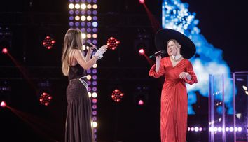 Confruntări Vocea României, 14 noiembrie 2025. Adelina Chivu și Anita Petruescu au adus emoția în sufletele telespectatorilor. Cu un moment parcă desprins din filme, fetele au cucerit antrenorii. Decizia lui Smiley nu a fost deloc ușoară: „Ai străpuns cerul, pământul...”