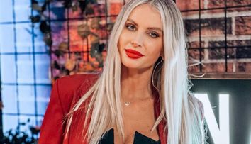 Andreea Bănică, așa cum rar apare. Artista s-a fotografiat în lenjerie intimă