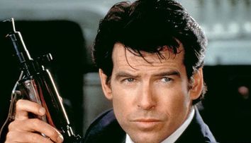 Pierce Brosnan, aproape de nerecunoscut. Ce look a adoptat fostul interpret al personajului James Bond: FOTO