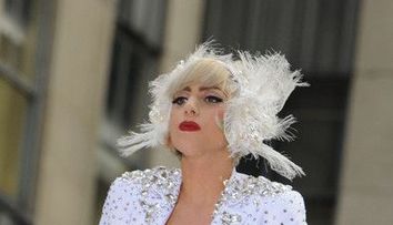 Lady Gaga le-a scos din sarite pe Naomi Campbell si Kate Moss! FOTO