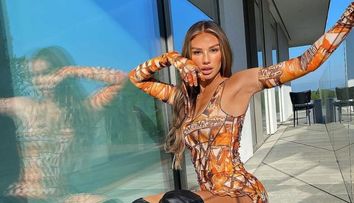 A neglijat o bombă sexy în favoarea jocurilor video. Ipostazele fierbinți cu Ruby Mae sunt amintire pentru Dele Alli