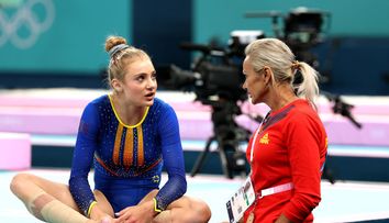 „S-au păruit ca în filme”! Gimnasta Sabrina Voinea s-a bătut cu o halterofilă, după ce ar fi făcut-o ”grasă”