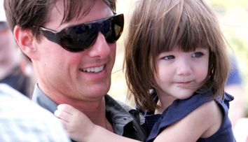 Suri Cruise s-a transformat într-o adolescentă încântătoare. Cât de frumoasă este tânăra de 14 ani