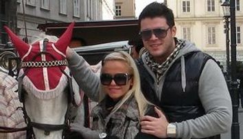 Victor Slav si Anda Adam au sarbatorit patru ani de relatie la Viena, la concertul Lady Gaga FOTO!