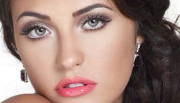 Trista si cu ochii in lacrimi. Antonia, asa cum nu s-a mai lasat vazuta pana acum: FOTO