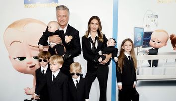Cea mai cool familie de la Hollywood! Cum au apărut Alec Baldwin, soția și cei 6 copii la premiera filmulul The Boss Baby 2