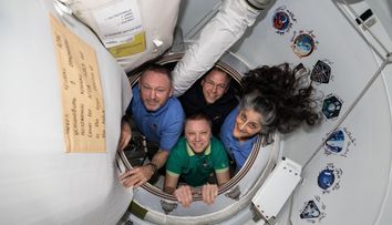 Probleme de sănătate confruntă astronauții NASA, care au fost “captivi” în spațiu 9 luni: ce se întâmplă cu creierul, mușchii și pielea lor
