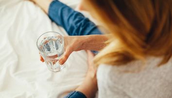 (P) Consumul de apă îngrașă sau slăbește: Adevărurile din spatele acestei dileme