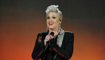 Pink a împlinit 40 de ani. Ce mesaj emoționant i-a scris soțul ei, Carey Hart