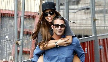 Lady Gaga, geloasa pe apropierea suspecta dintre iubitul ei si una dintre cele mai frumoase femei din lume. Cu cine crede artista ca este inselata  