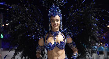 Irina Shayk, apariție spectaculoasă la Carnavalul de la Rio! Înainte de a dansa pe celebrul Sambadrom, supermodelul a pozat nud: „Chiar e cea mai frumoasă femeie de pe planetă!”