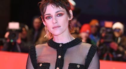 Kristen Stewart, așa cum nu ai mai văzut-o până acum. Actrița a acceptat un pictorial îndrăzneț pentru Rolling Stone