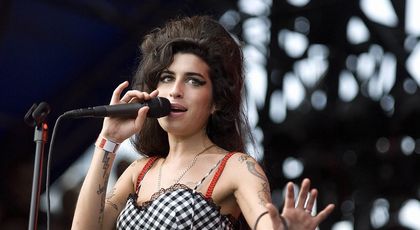 Cum arată actrița care se va transforma în Amy Winehouse pentru filmul biografic intitulat "Back to Black"