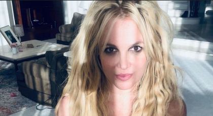 Britney Spears și-a îngrijorat fanii cu ultimele postări: “Zici că e trailerul unui film de groază!”