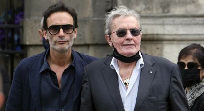 Fiul lui Alain Delon, prima reacție după ce tatăl său a murit. Ce mesaj a transmis Anthony Delon: „Continuă să trăiască în noi”