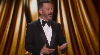 Oscar 2024. Discursul de debut al lui Jimmy Kimmel, monoton și presărat cu glume forțate