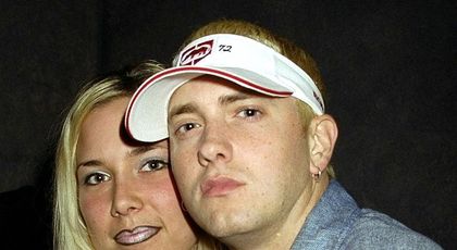 Fosta nevastă a lui Eminem a încercat să se sinucidă. Care e starea lui Kimberly Scott