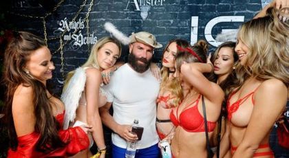 Dan Bilzerian și-a șocat fanii după ce a mărturisit cu câte femei se culcă într-o săptămână ”Mă doare sufletul”