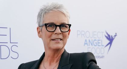 Jamie Lee Curtis, despre partea întunecată a vieții sale: „M-am drogat cot la cot cu tata”