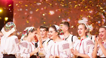 Golden Buzz istoric la Românii au talent! Dansatorii din Ansamblul Hecenii au convins-o pe Andra să apese butonul auriu: „N-am văzut în viața mea un dans executat cu atâta dăruire și cu atâta suflet!”