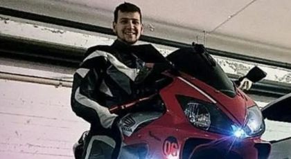 Cine este Alex, tânărul de 24 de ani care a murit într-un accident din Italia. A lăsat în urmă o fetiță de doar 4 ani