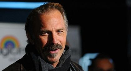 Kevin Costner, in discursul sustinut la Gala pentru decernarea Globurilor de Aur 2013: "Le multumesc oamenilor din Romania"