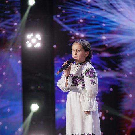 thumbnail_Sara Hant - Romanii au talent (1)