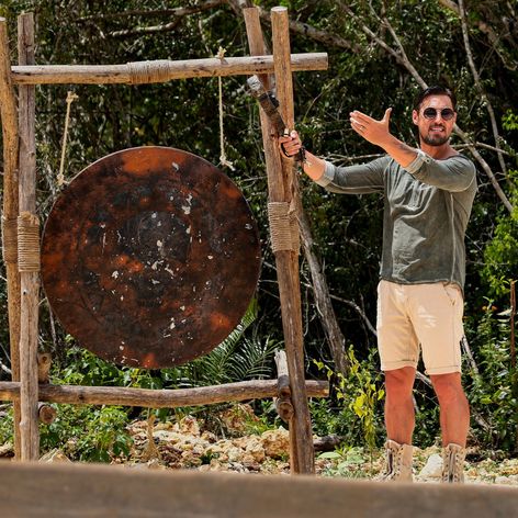 thumbnail_Daniel Pavel - Survivor Romania