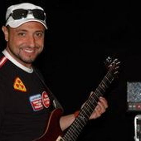 Gigi Finizio