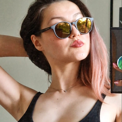 oana lasconi 44