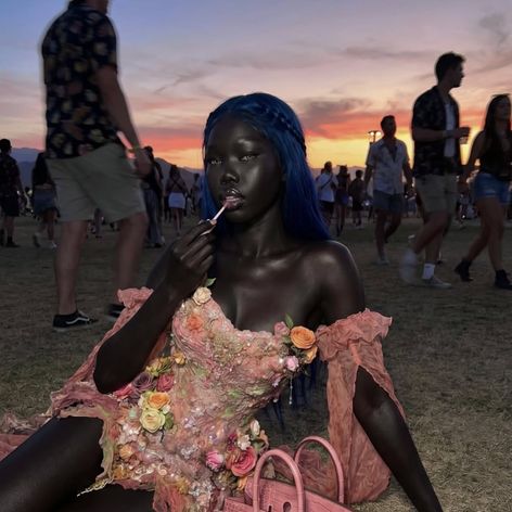 Coachella day 2 🦋p.s since yall complained abt my heels last night i switched to boots 😇 #coac (8)