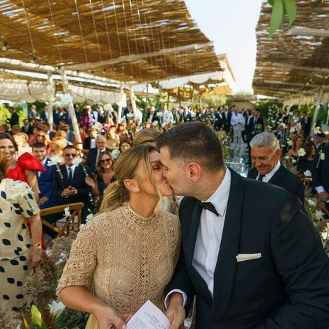 Simona Halep și Toni Iuruc se sărută la petrecerea de cununie pe care au avut-o în 15 septembrie 2021