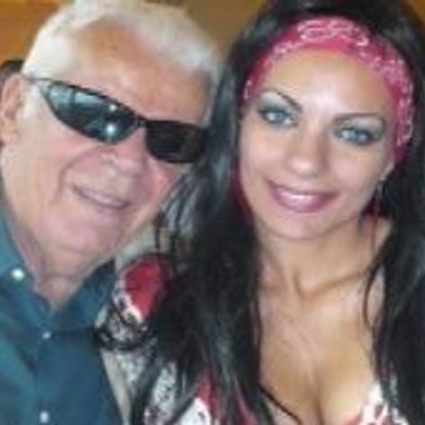  Roxana si John Modinos