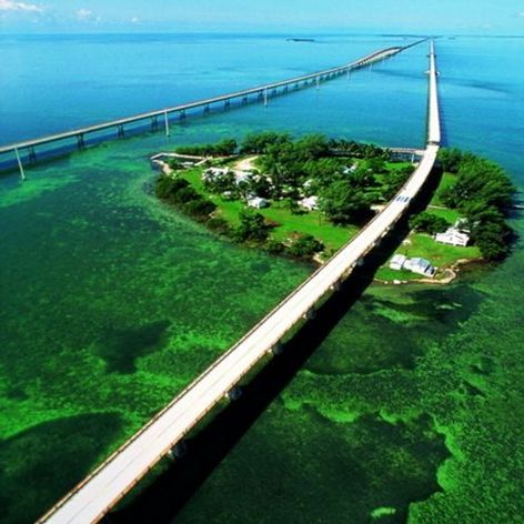 15. The Overseas Highway - Florida Keys (Statele Unite)

The Overseas Highway 