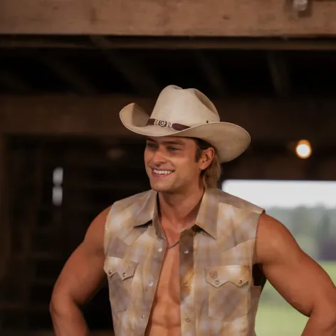 Pierson-Fode-feature-WRONGPARIS_20240926_07579r