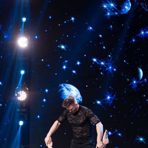 Duo in motion (4)