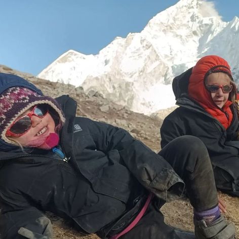 zara si fratele- everest