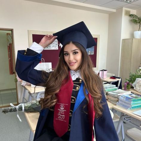 emily istrati-studii