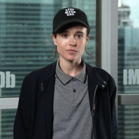 Elliot Page, primul interviu după ce a recunoscut că e trans. „Am întrebat-o pe mama dacă pot fi băiat cândva”