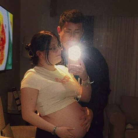 2_Healthy-first-time-mum-19-and-newborn-baby-tragically-die-hours-apart