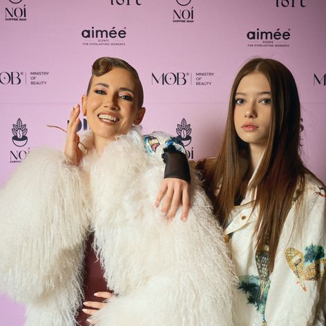 Iulia Albu si Mikaela (2)