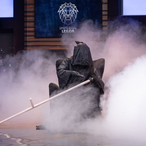 Moartea - pe set Imperiul Leilor