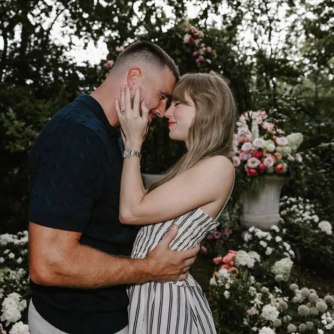 Your English teacher and your gym teacher are getting married 🧨 (1)