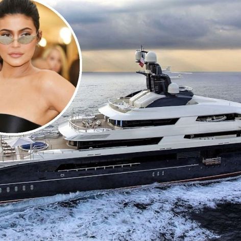 Kylie Jenner pe iahtul Tranquility. FOTO: yachtcharterfleet.com