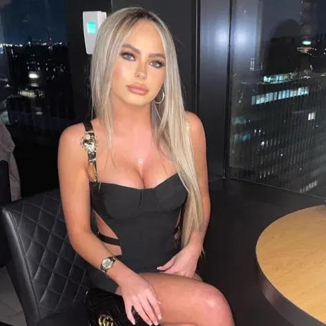 young-british-woman-jailed-life-1020956202_3fe00e