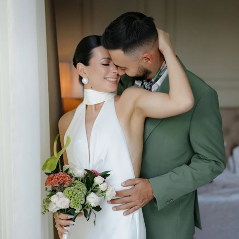 Our special day 🥹❤️..Photograph @liviu.ph Bride dress @evalendel from @salonwhiterose Groom sui (1)