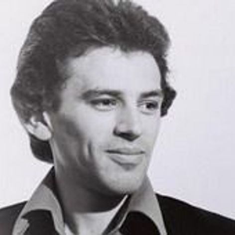 - In memoriam I.L. Mihalea
